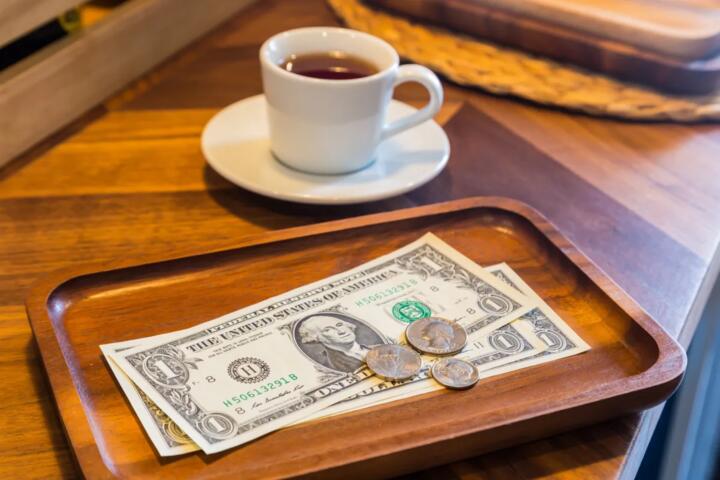 Why Tip Customs Vary Across the Americas