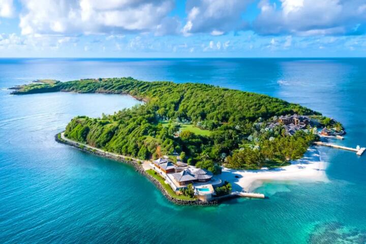 Private Island Living: The Most Exclusive Escapes in the Caribbean