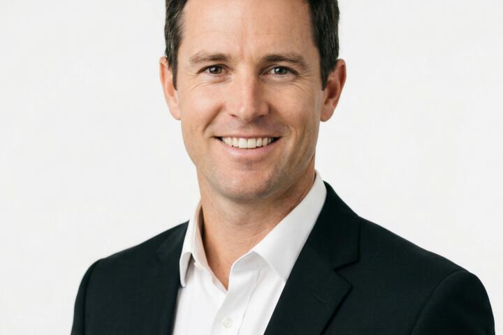 Lachlan G. Hayes
