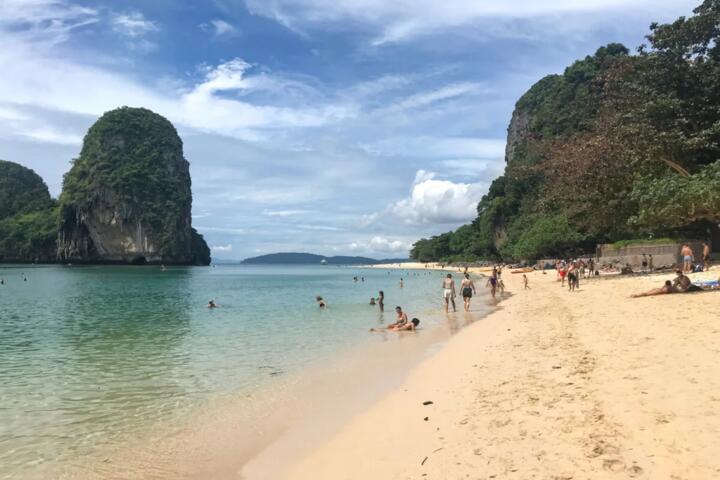 The Difference Between Mainland and Island Southeast Asia