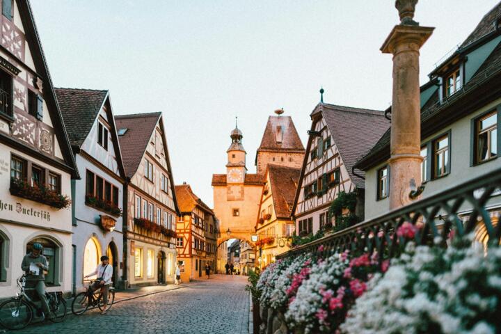 How to Plan a Luxury Trip Through Europe
